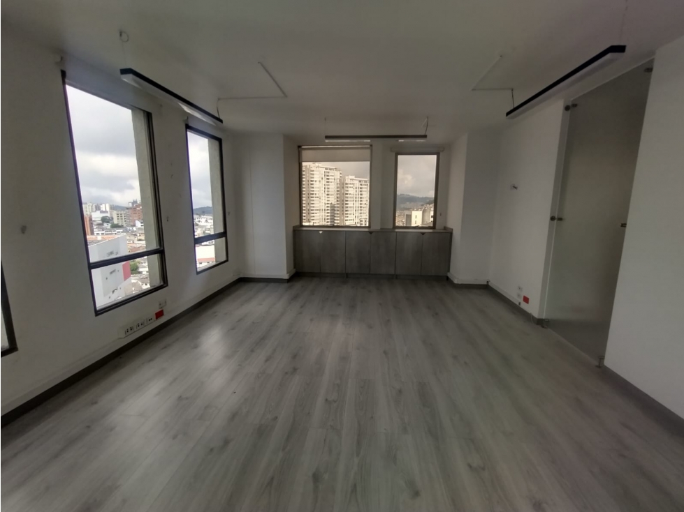 VENTA OFICINA EN LA ESTRELLA MANIZALES | OFICINA EN VENTA — foto 2