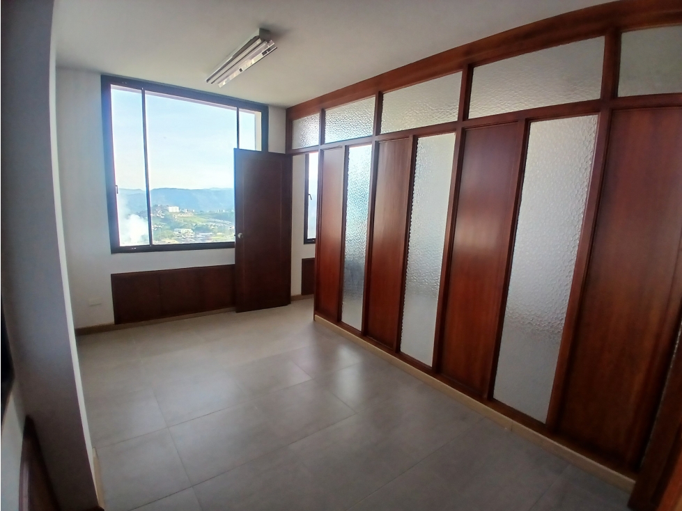 ARRIENDO OFICINA EN CENTRO DE MANIZALES | ARRIENDOS MANIZALES