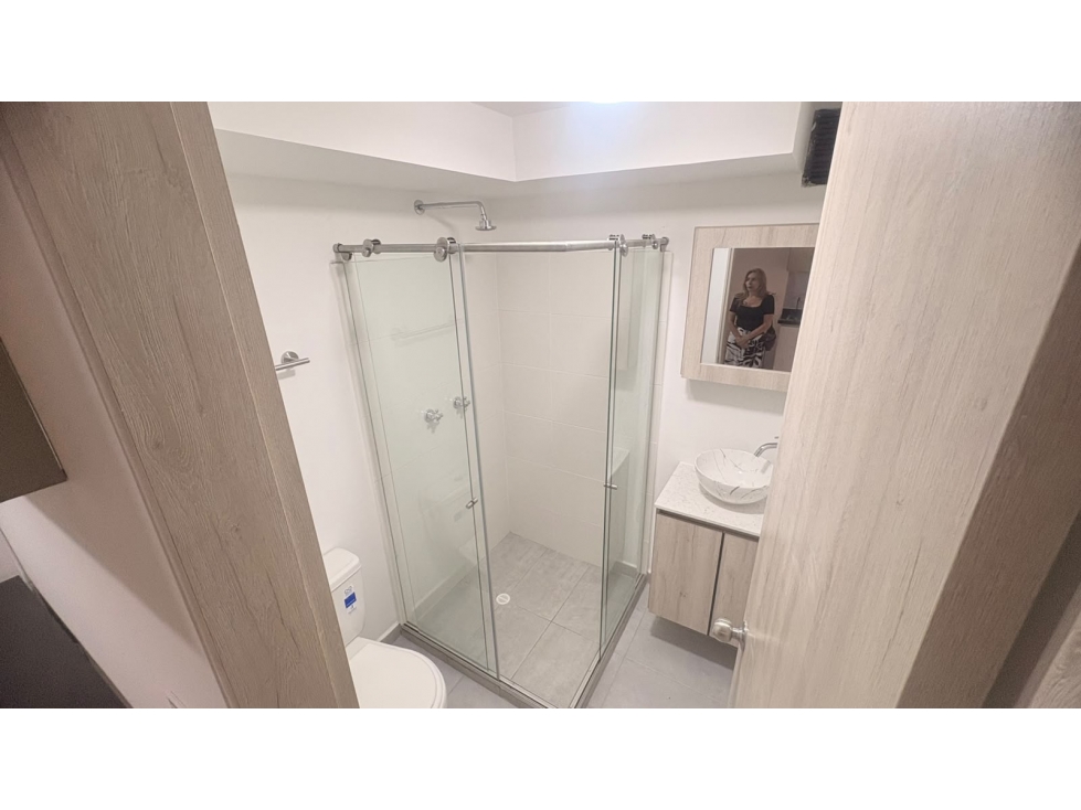 ARRIENDO APARTAESTUDIO LA AUTONOMA MANIZALES — foto 2
