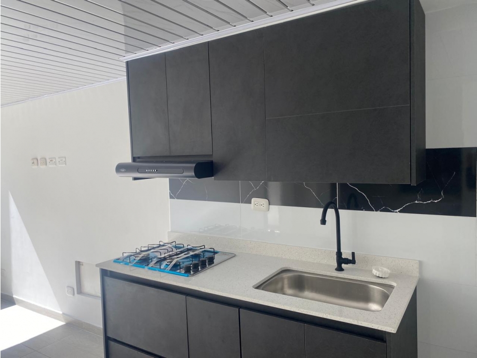ARRIENDO APARTAMENTO EN LOS ALCAZARES MANIZALES