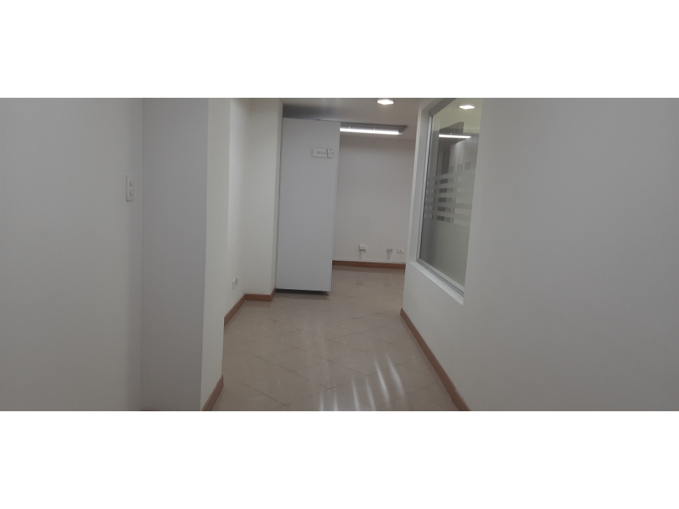 VENTA OFICINA EN EL CENTRO, MANIZALES | OFICINA EN VENTA - 2