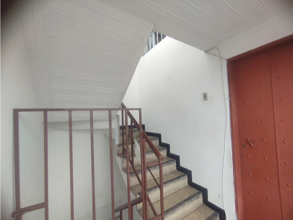 VENTA CASA CON RENTA EL CARMEN MANIZALES | 4 PLANTAS