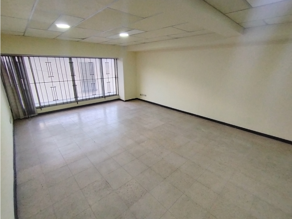 OFICINA EN ARRIENDO EN EL CENTRO DE MANIZALES | ARRIENDOS MANIZALES — foto 4