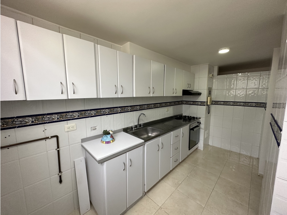 VENTA DE APARTAMENTO EN LAURELES, MANIZALES — foto 2