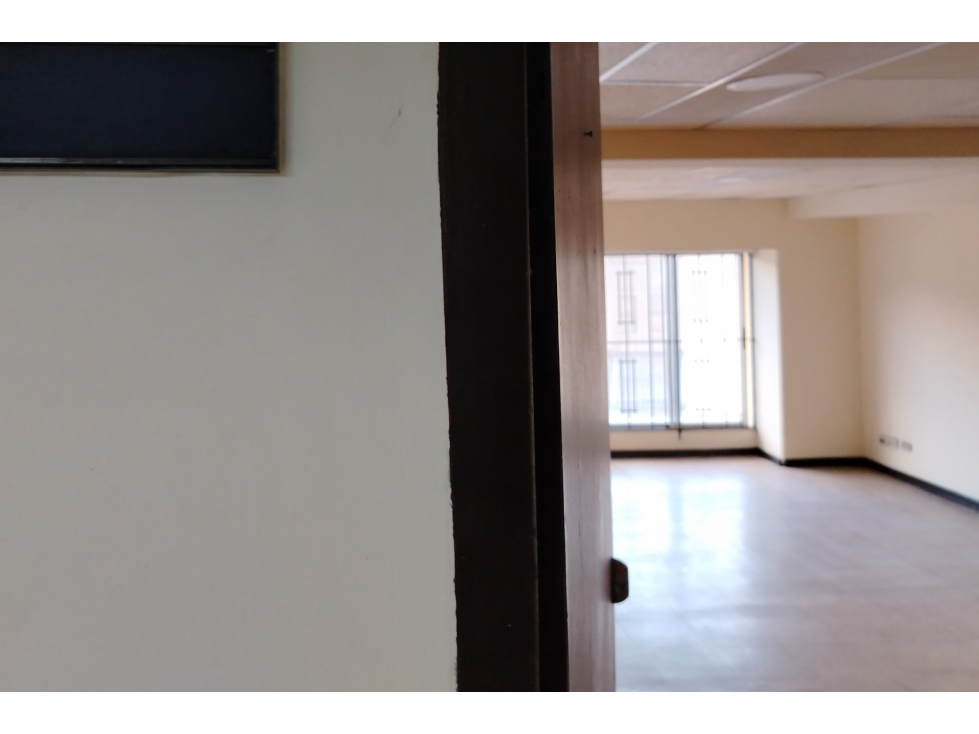 OFICINA EN ARRIENDO EN EL CENTRO DE MANIZALES | ARRIENDOS MANIZALES — foto 5
