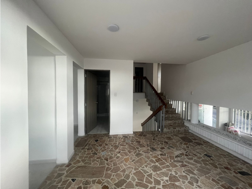 ARRIENDO CASA COMERCIAL EN PALOGRANDE, MANIZALES | ARRIENDOS MANIZALES - 1