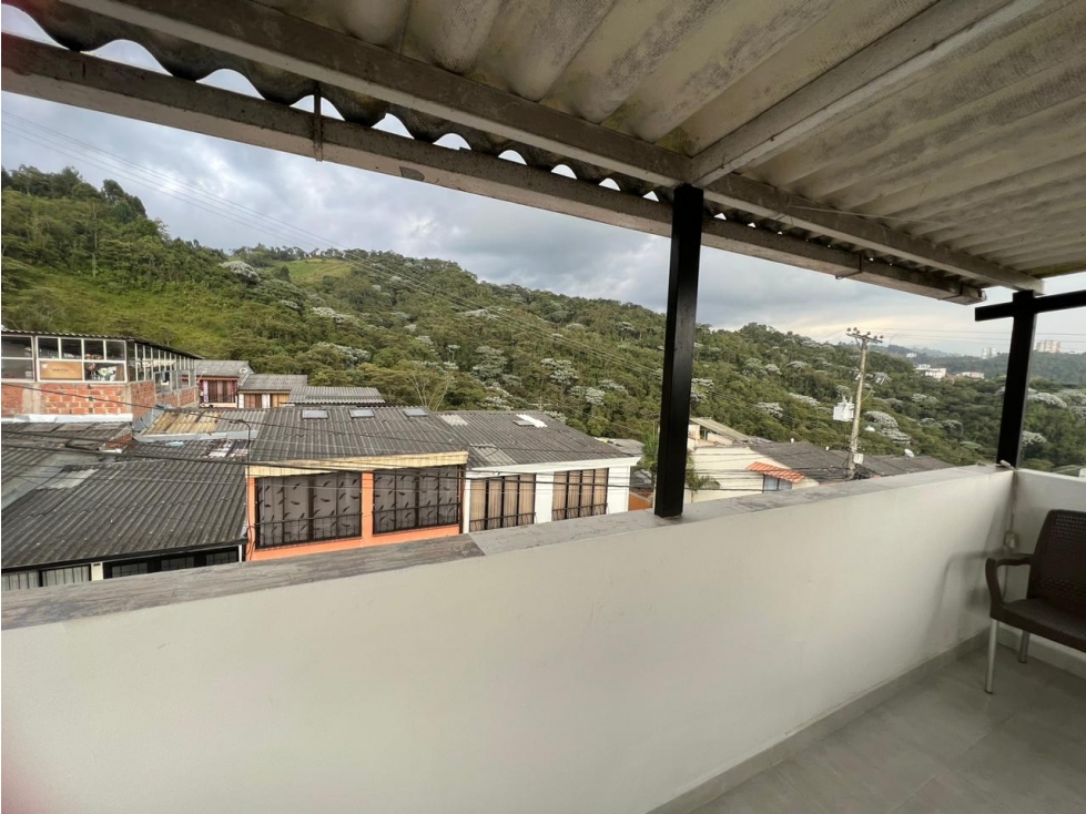 VENTA CASA EN VILLA CAFÉ MANIZALES CON GARAJE | CASA BARATA EN VENTA — foto 2