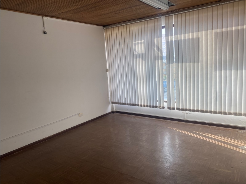 ARRIENDO OFICINA EL CENTRO MANIZALES | 9NO PISO