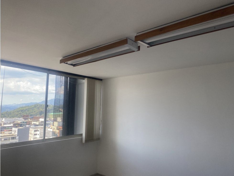 ARRIENDO OFICINA CENTRO | ARRIENDOS MANIZALES - 4