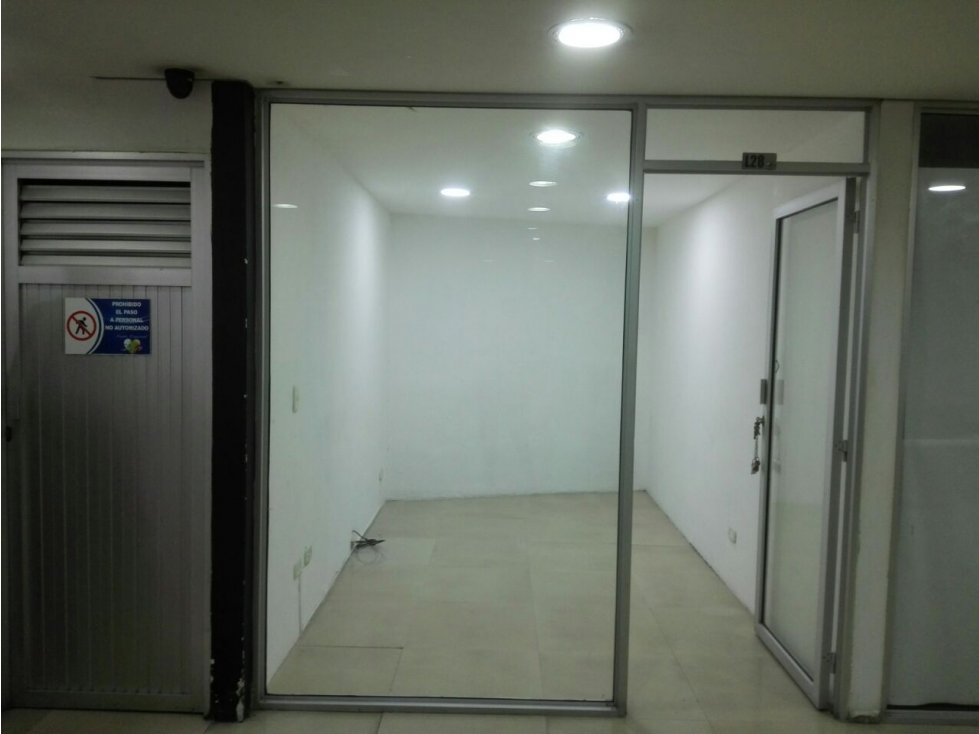 ARRIENDO LOCAL COMERCIAL EN EL CENTRO DE MANIZALES | ARRIENDOS — foto 3