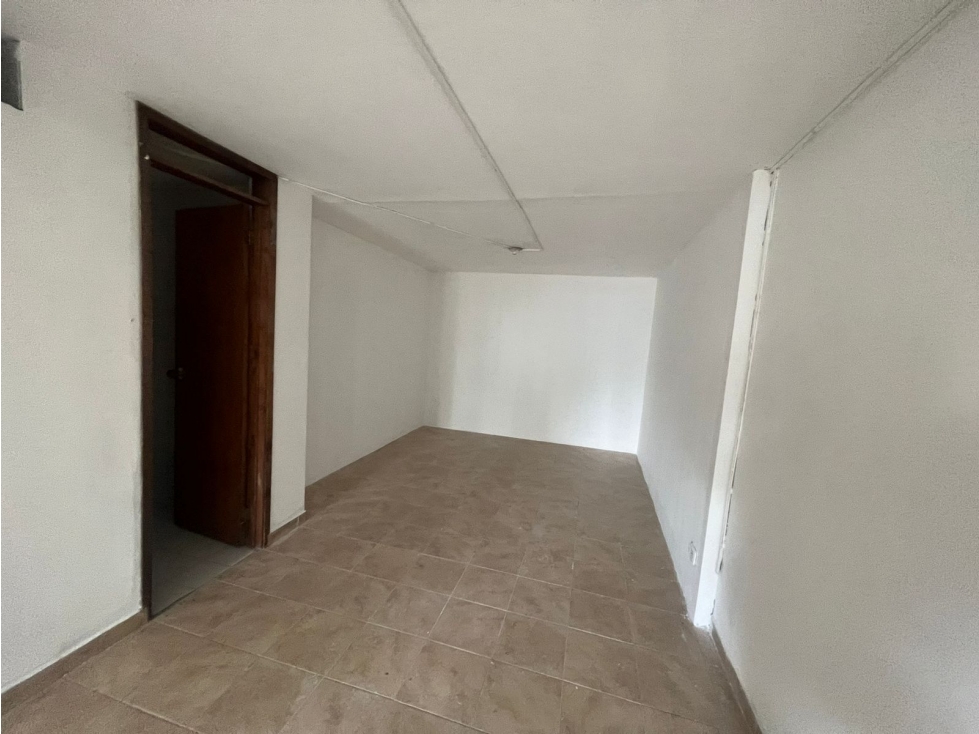 LOCAL COMERCIAL PARA ARRENDAR EN AVENIDA PARALELA, MANIZALES — foto 4