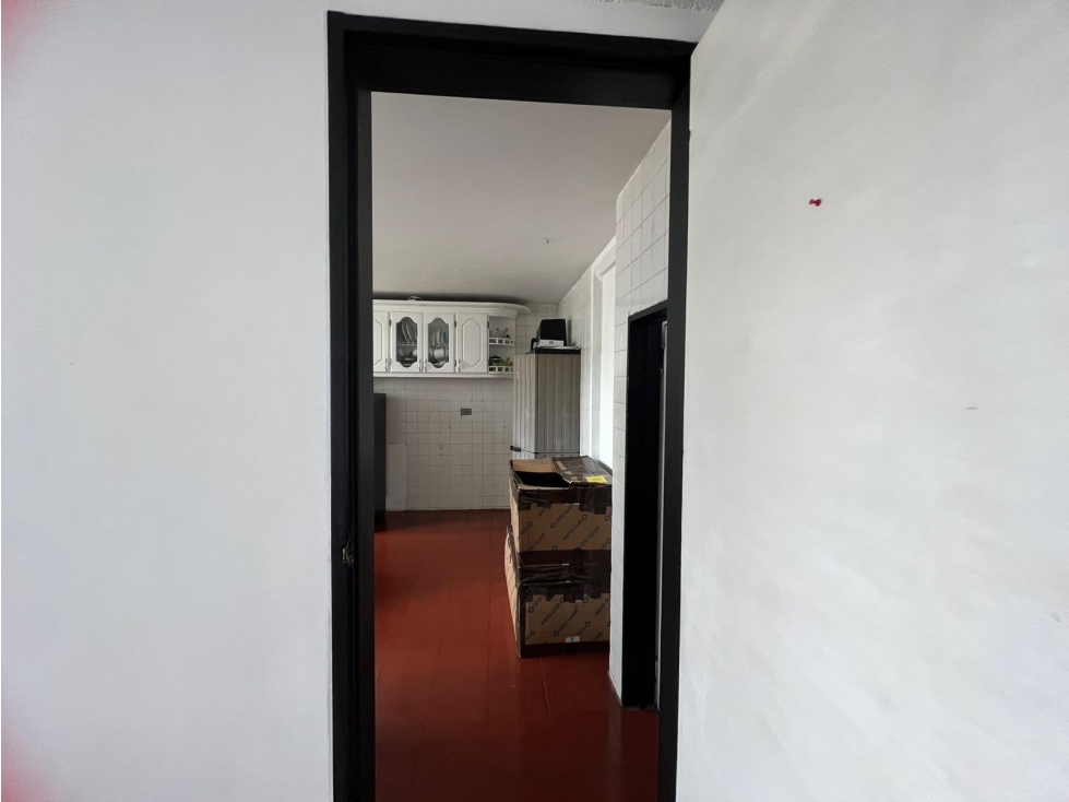 VENTA DE CASA CON RENTA EN CHIPRE, MANIZALES | CASA CON GARAJE - 4