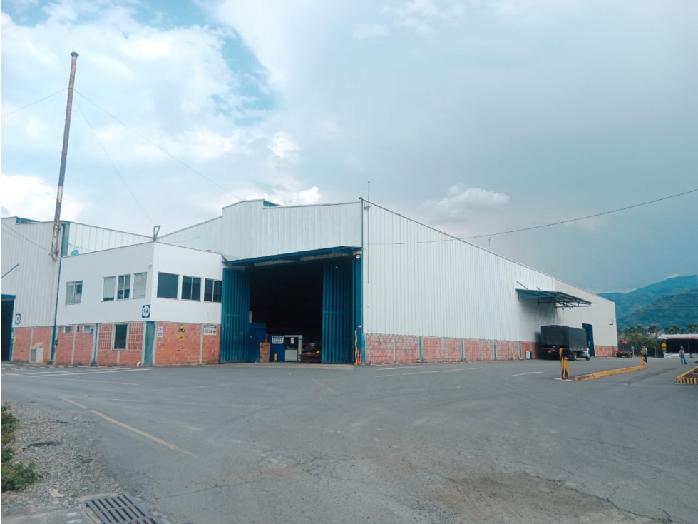 ARRIENDO BODEGA EN CHINCHINÁ, CALDAS | BODEGAS EN ARRIENDO - 3