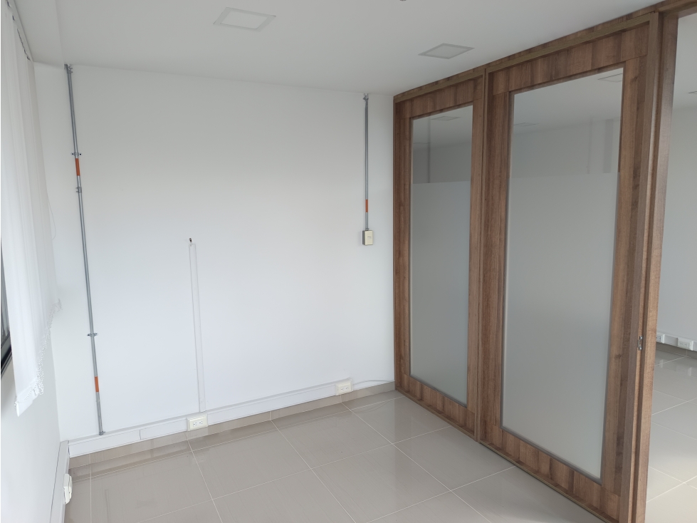 ARRIENDO OFICINA EN AVENIDA PALARELA, MANIZALES | ARRIENDOS MANIZALES — foto 3