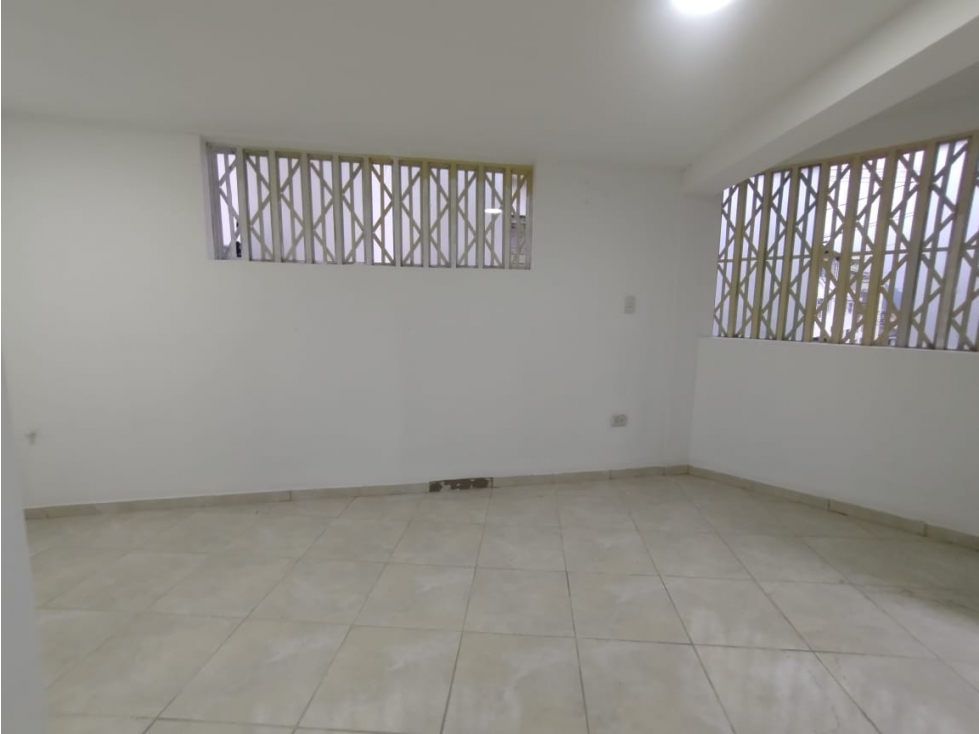 ARRIENDO LOCAL AVENIDA PARALELA MANIZALES 19m² | ARRIENDOS MANIZALES — foto 2
