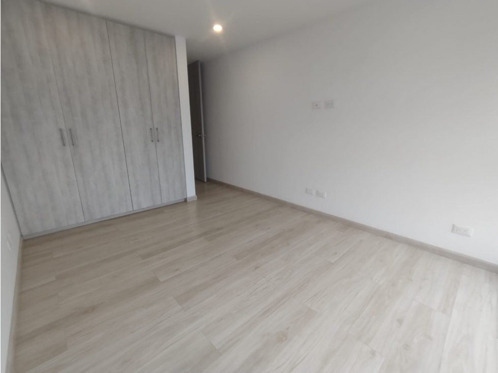 VENTA DE APARTAESTUDIO EN LA AV. ALBERTO MENDOZA, MANIZALES — foto 3