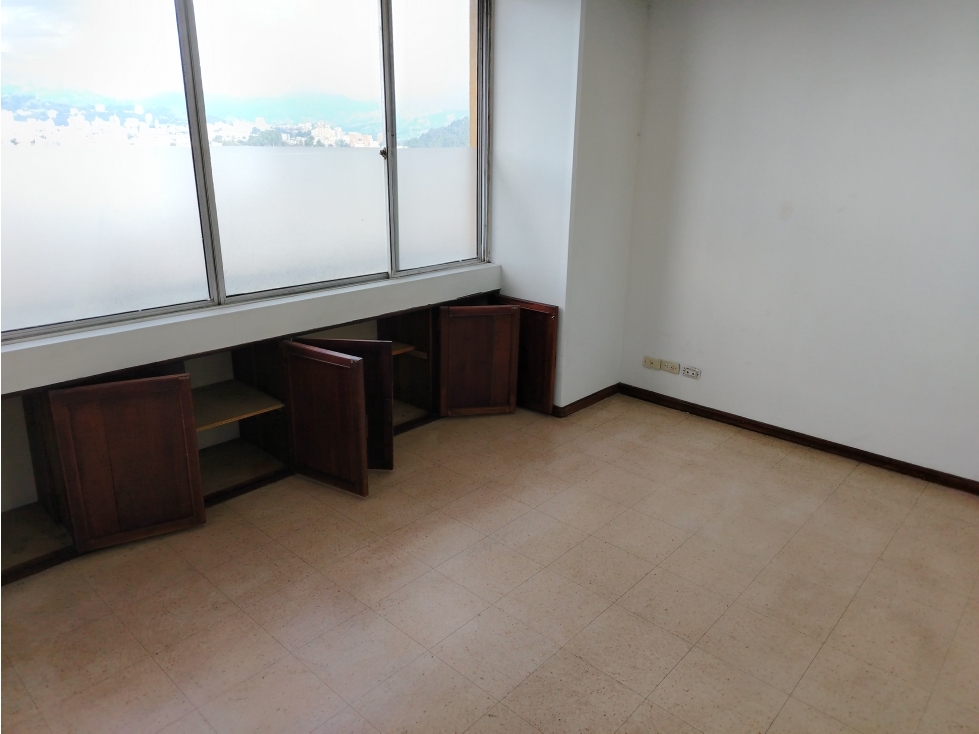 ARRIENDO OFICINA EN EL CENTRO DE MANIZALES | ARRIENDOS MANIZALES — foto 4