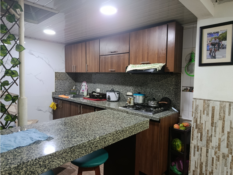 VENTA CASA CON RENTA ARRAYANES MANIZALES | 5 HABITACIONES