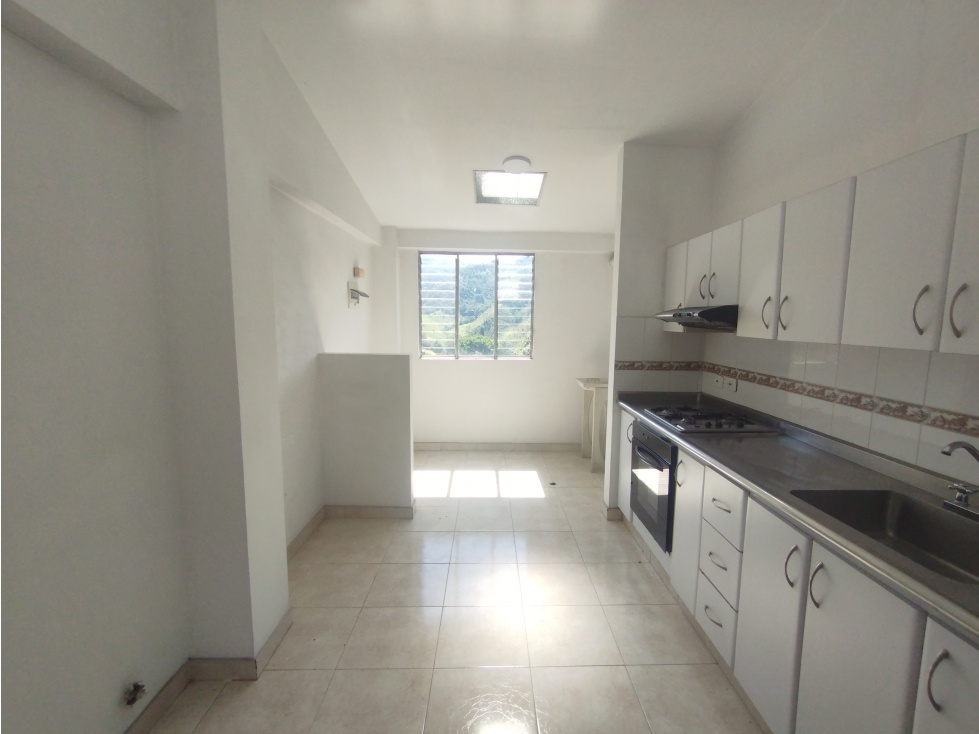 VENTA APARTAMENTO EL TREBOL MANIZALES | 4 ALCOBAS, TERRAZA Y BALCON — foto 2