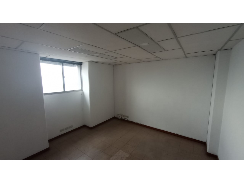 OFICINA EN ARRIENDO EN EL CENTRO DE MANIZALES | ARRIENDOS MANIZALES — foto 3