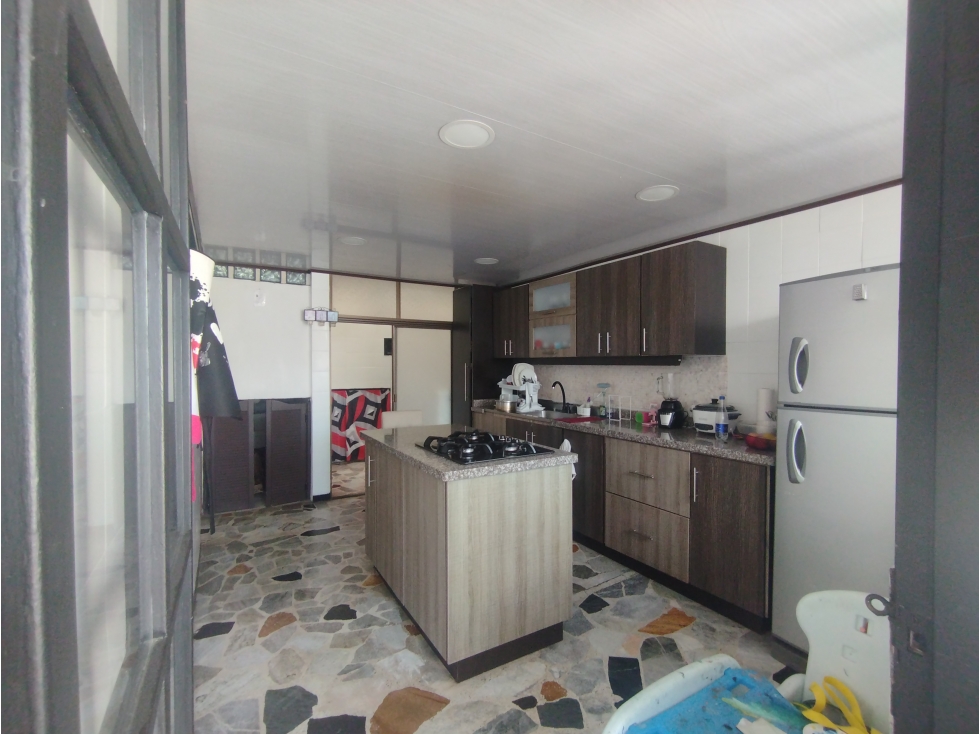 VENTA CASA LA FRANCIA MANIZALES | 4 PISOS- GARAJE — foto 3