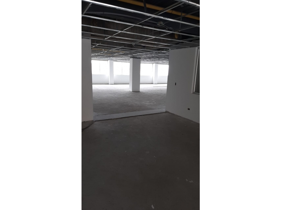 VENTA LOCAL EN AVENIDA PARALELA, MANIZALES | LOCALES EN VENTA — foto 4