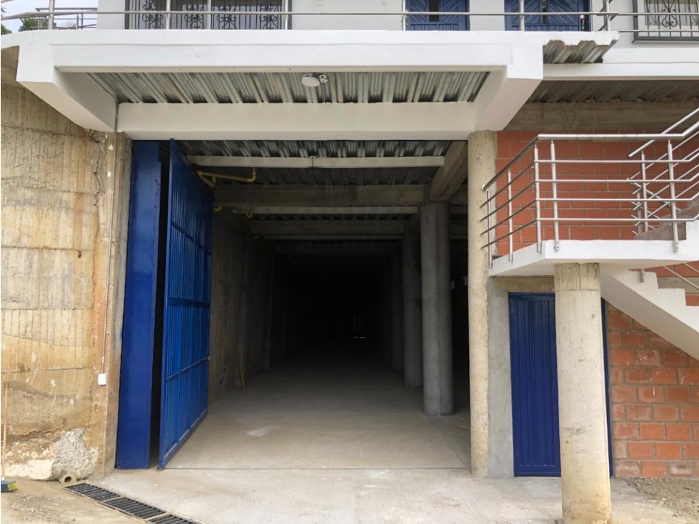 ARRIENDO BODEGA EN AUTOPISTA DEL CAFÉ VEREDA EL ROSARIO MANIZALES - 2