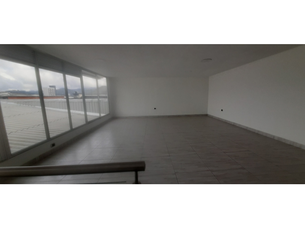 ARRIENDO LOCAL EN EL CENTRO, MANIZALES | ARRIENDOS MANIZALES — foto 2