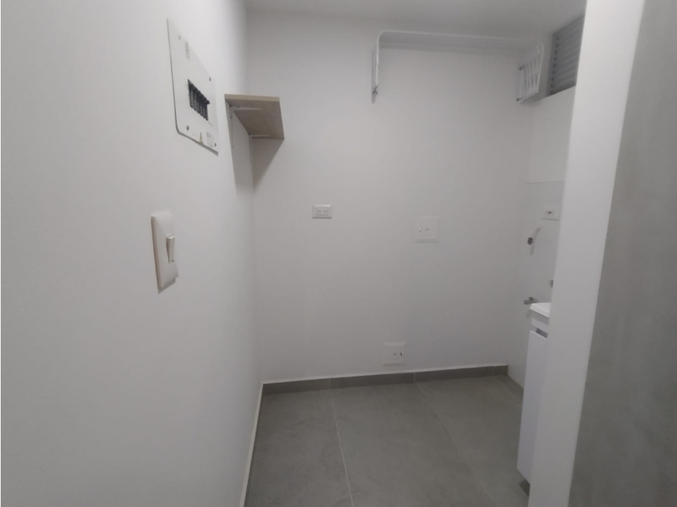 VENTA DE APARTAESTUDIO EN LA AV. ALBERTO MENDOZA, MANIZALES — foto 5