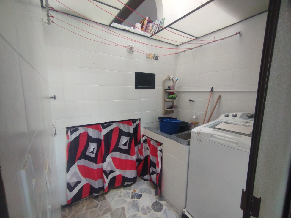 VENTA CASA LA FRANCIA MANIZALES | 4 PISOS- GARAJE — foto 4