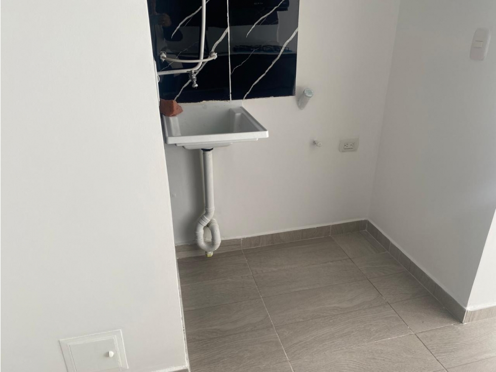 ARRIENDO APARTAMENTO EN LOS ALCAZARES MANIZALES — foto 4