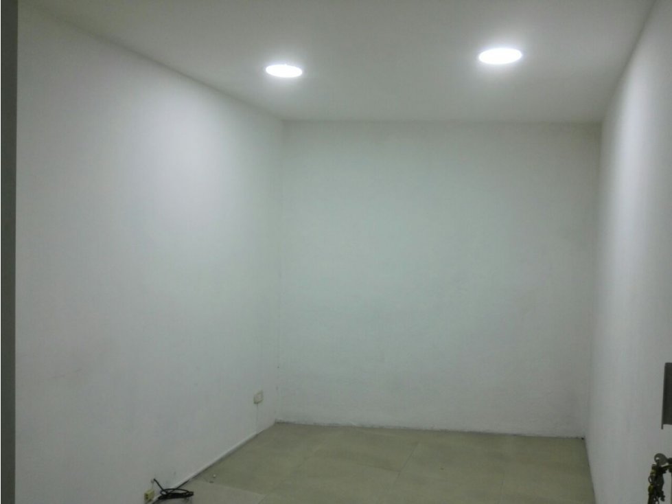 ARRIENDO LOCAL COMERCIAL EN EL CENTRO DE MANIZALES | ARRIENDOS — foto 5