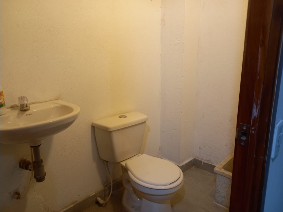 SE VENDE BODEGA EN VILLAMARIA, CALDAS - 4