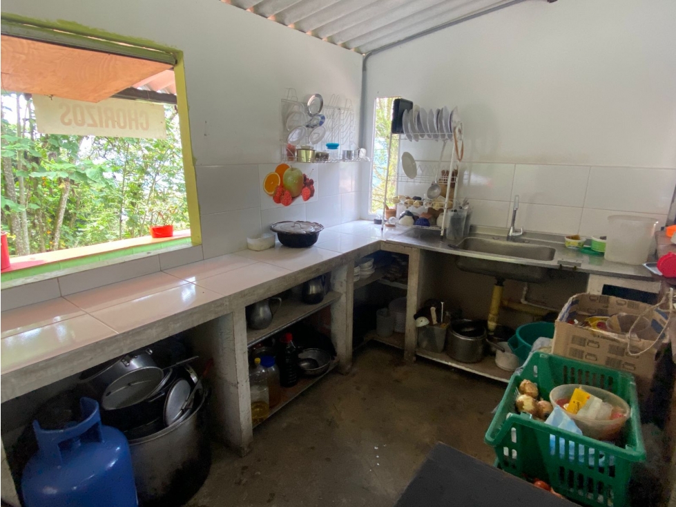 ARRIENDO LOCAL COMERCIAL CAMPESTRE EN LA CUCHILLA DEL SALADO — foto 4