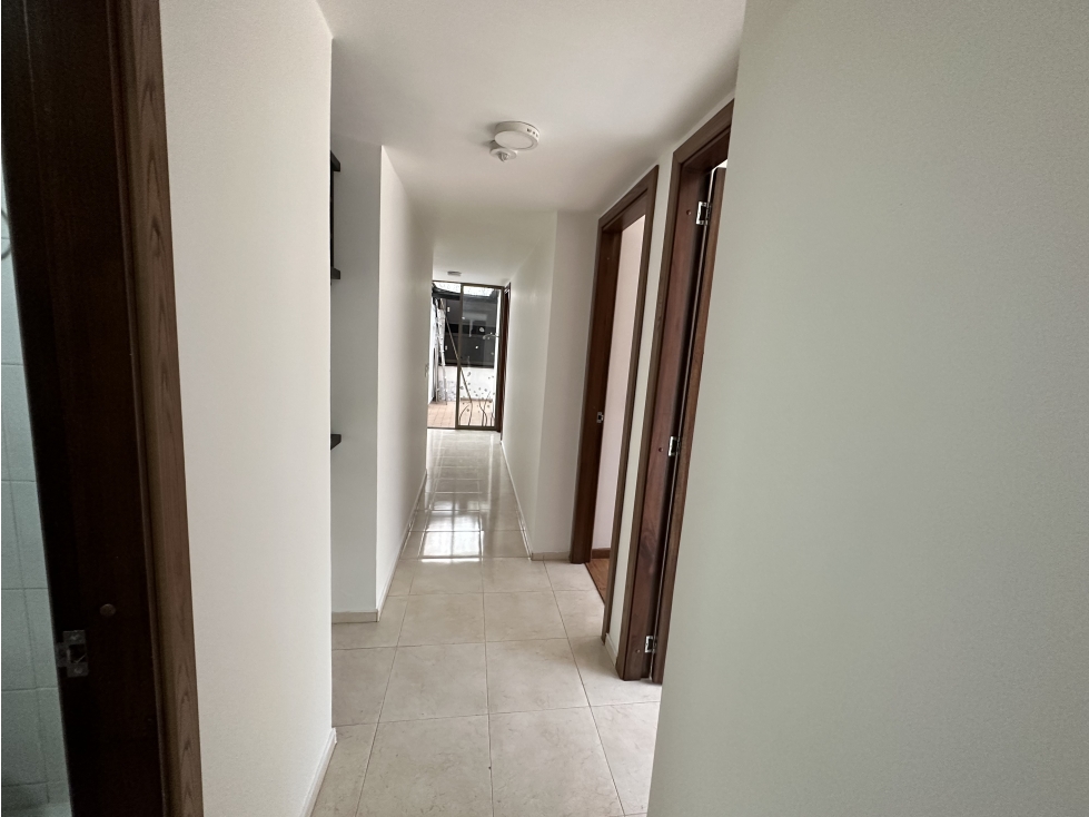 VENTA DE APARTAMENTO EN LAURELES, MANIZALES — foto 4