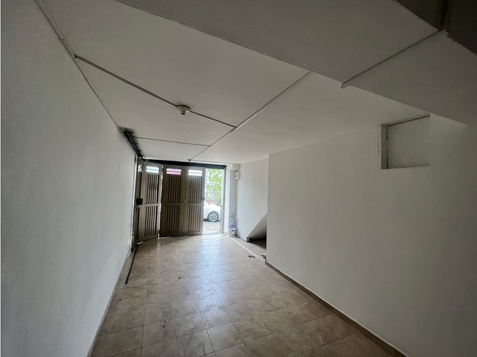 LOCAL COMERCIAL PARA ARRENDAR EN AVENIDA PARALELA, MANIZALES