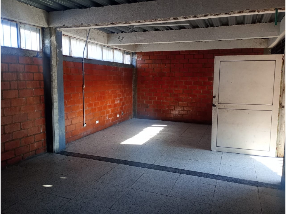 ARRIENDO LOCAL EN CENTRO DE VILLAMARÍA | ARRIENDOS VILLAMARÍA - 4