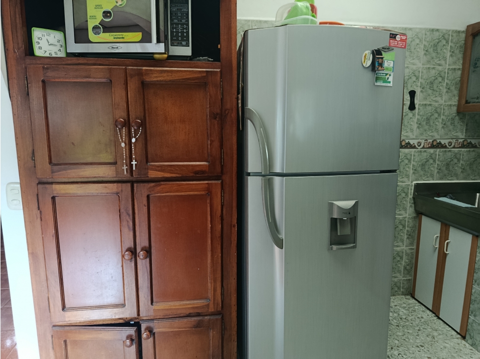 VENTA CASA CON RENTA CENTRO MANIZALES | 6 ALCOBAS — foto 4