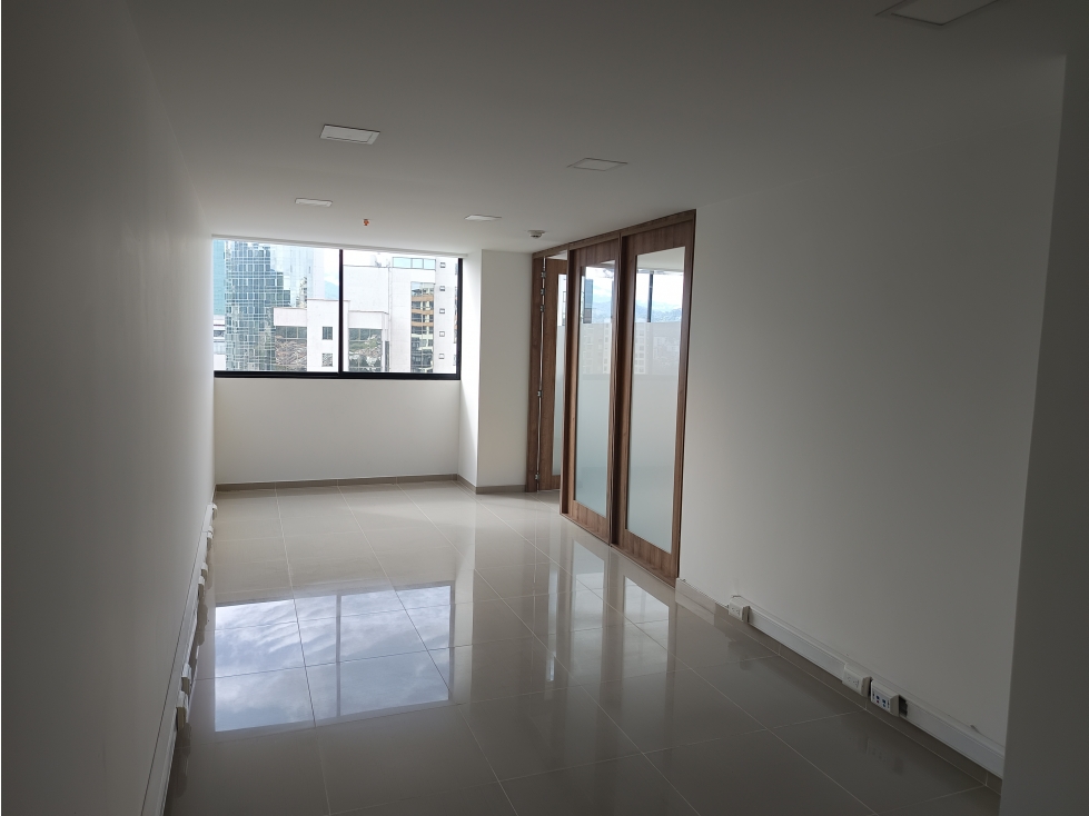 ARRIENDO OFICINA EN AVENIDA PALARELA, MANIZALES | ARRIENDOS MANIZALES