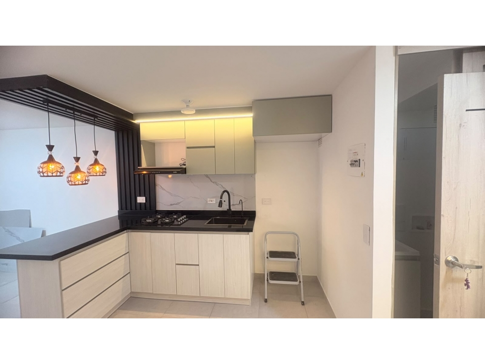 ARRIENDO APARTAESTUDIO LA AUTONOMA MANIZALES