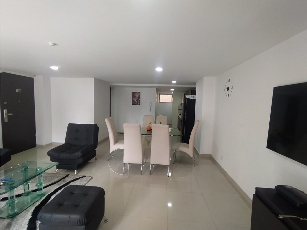 Arriendo Apartamento En Conquistadores — foto 3