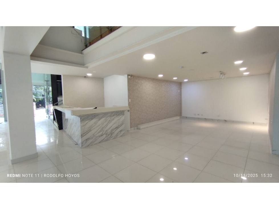 Arriendo Local En Patio Bonito — foto 3