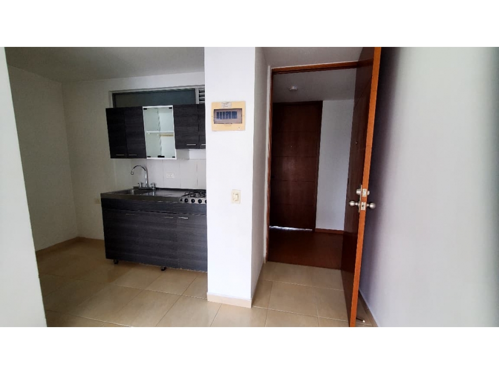 Arriendo apartamento en Calasanz - 2