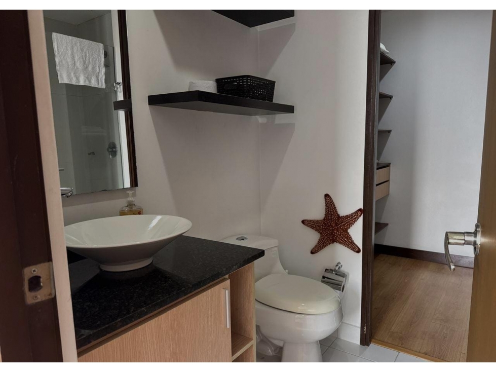 ARRIENDO APARTA ESTUDIO TIPO LOFT POBLADO — foto 4