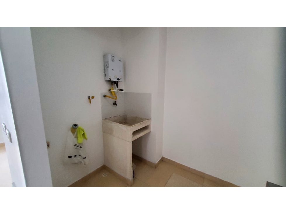 Arriendo apartamento en Calasanz - 4