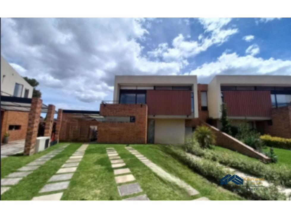 Casa en Venta | 183 m² | Miramonte | Patio amplio