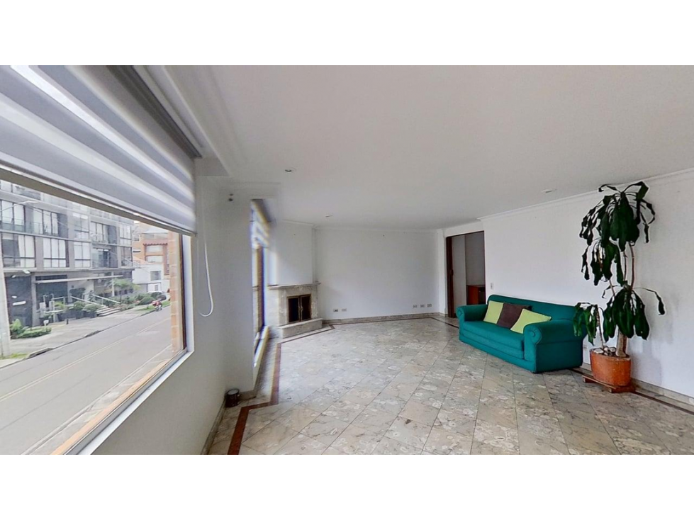 Venta, Apartamento 2do piso, Portal de Santa Bárbara, Bogotá — foto 2