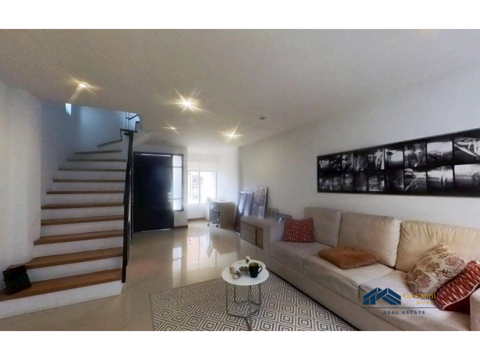 Casa en Venta | 99 m² | San Gabriel | Balcón y 3 Baños — foto 2