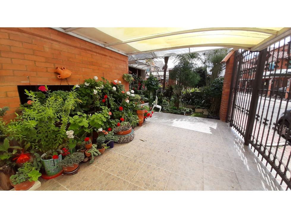 Casa en venta, sector residencial de Cota, Cundinamarca - 1