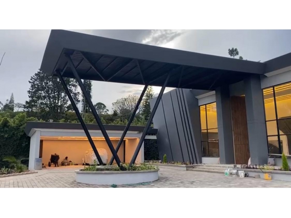 Venta de Casa en Vereda el Tablazo, en Llanogrande - Rionegro